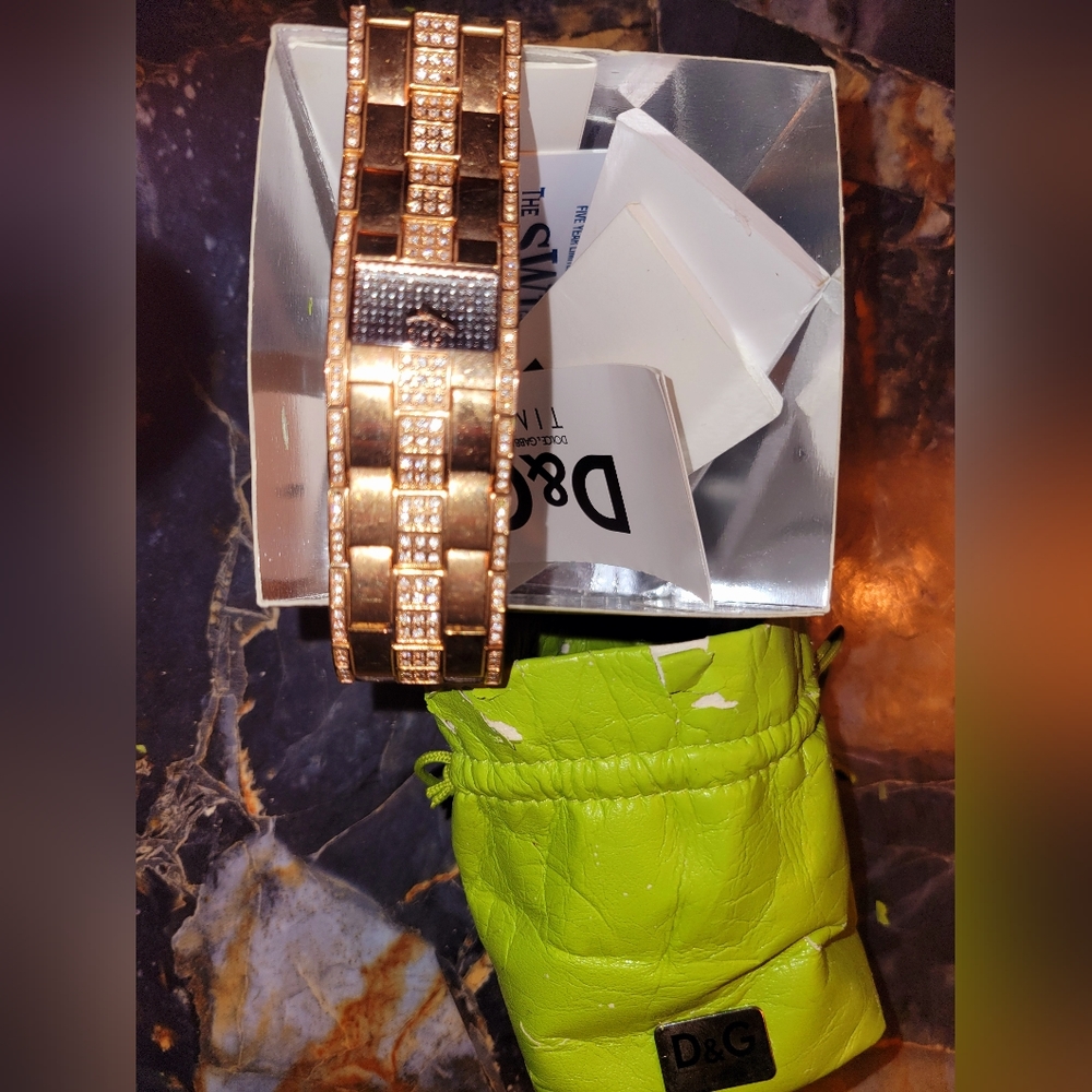 Rose Gold D&G Authentic Women's Watch